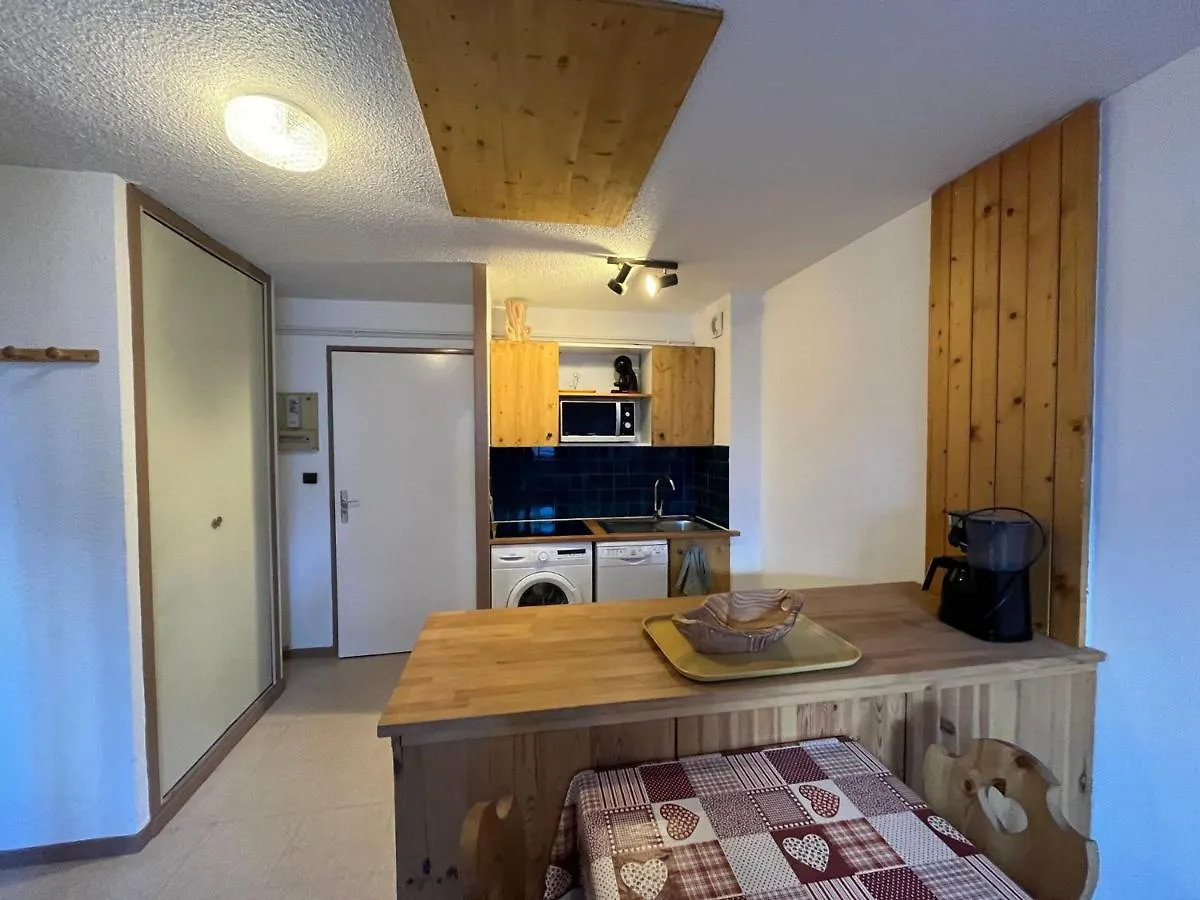 Apartment Appartement Confortable A Val Cenis Lanslebourg, 300M Des Pistes, 5 Personnes, Balcon, Casier A Skis - Fr-1-508-40